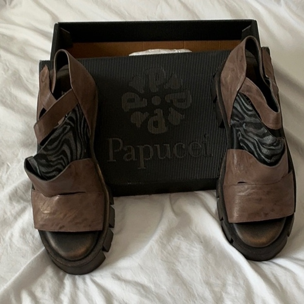 Papucei Brown Sandals